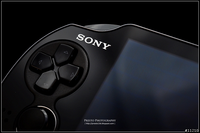 【分享】次世代掌機 - SONY PlayStation Vita 簡單開箱
