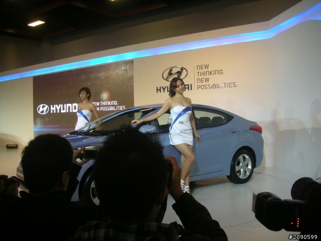ELANTRA 車展情報