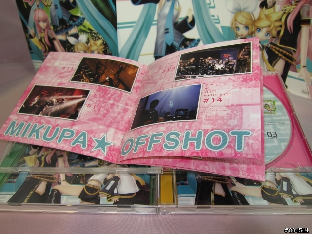 【開箱分享】可能性の歌姬__「初音ミク ライブパーティー 2011 （ミクパ♪）」BD初回限定映像盤