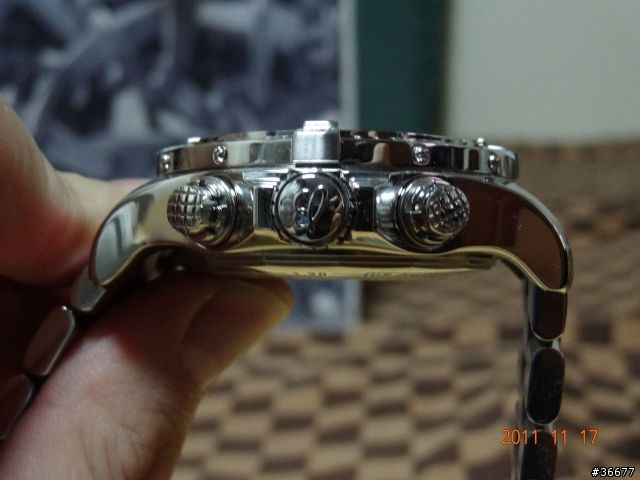 [開箱] Breitling Super Avenger 百年靈 超級復仇者 (圖多請見諒)