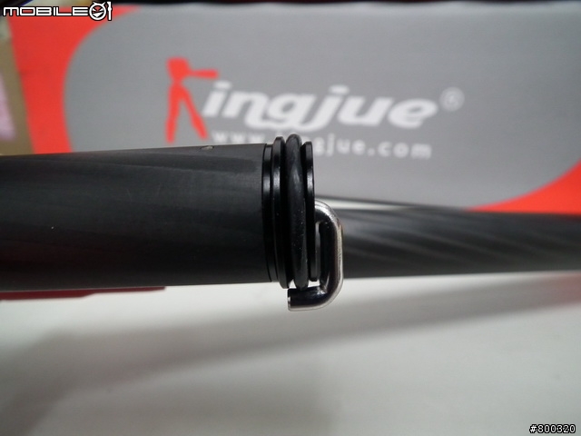 [分享] Kingjue CC-258 勁捷 四節 碳纖維 彩色腳架
