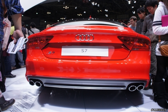 東京車展 - AUDI R8 GT, S7