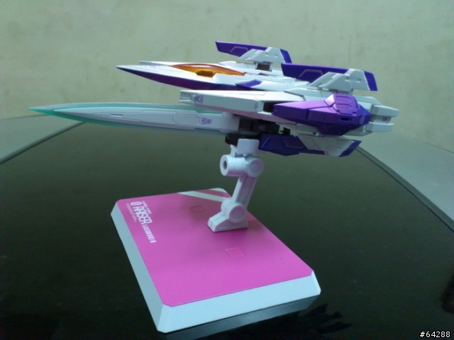 [分享]2011 魂會場 日版超合金鋼彈七劍 GN-0000 7S 電鍍版 金屬色