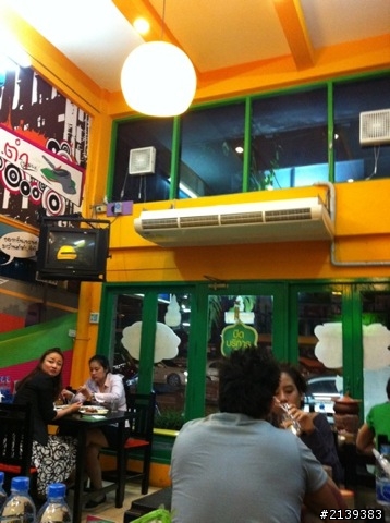 曼谷在地人東北小餐館