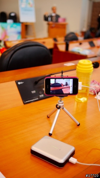 蘋果禁衛軍-Just mobile Gum Max的iPad 跟iPhone 不斷電Non-Stop生活