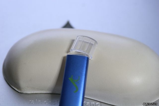 J2C DDR高速隨身碟 32GB 隨手測