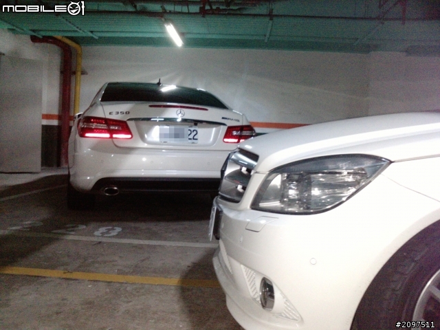 鄰居的E350 coupe