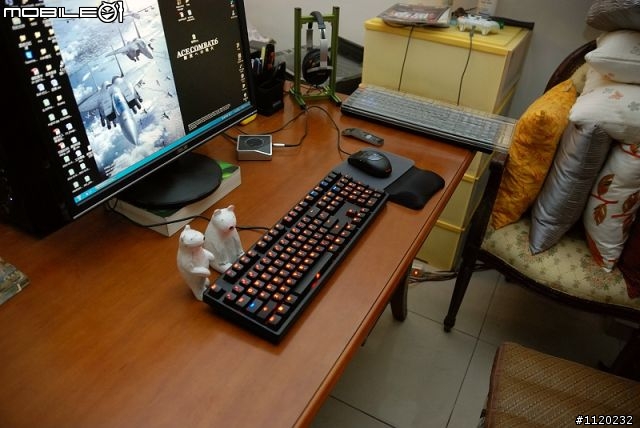 Ducky DK9008-R Shining 紅光紅軸簡易開箱