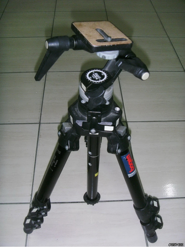倉庫找出的MANFROTTO bogen 3028大砲相機專用腳架-made in italy,二手價可以賣多少?