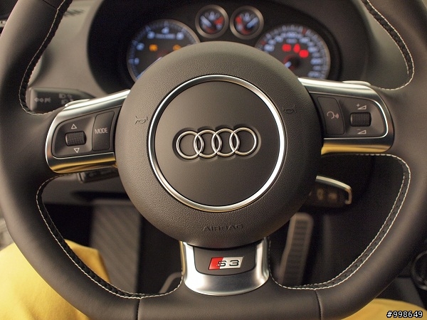 衝動是夢想的開始 (Audi S3 簡易開箱)