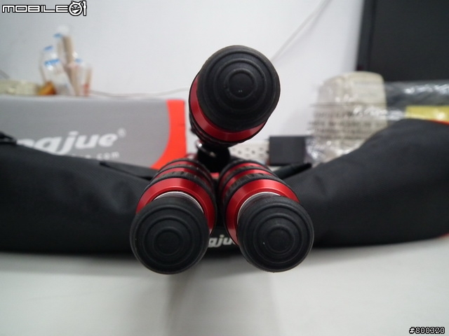 [分享] Kingjue CC-258 勁捷 四節 碳纖維 彩色腳架