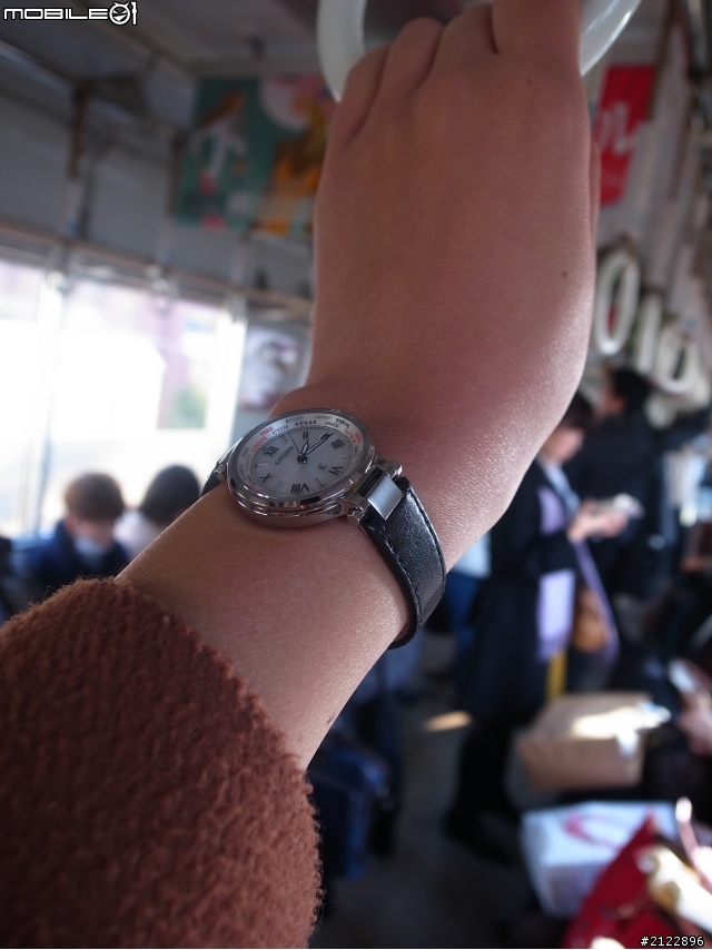 享受吧！一個人的旅行- CITIZEN XC光動能電波女表 EC1010-06A分享