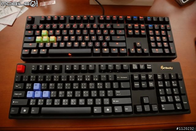 Ducky DK9008-R Shining 紅光紅軸簡易開箱
