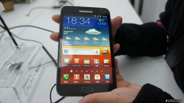 Galaxy Note的體驗屋又出現了！…這一回是在東區的Bistro 98前面！