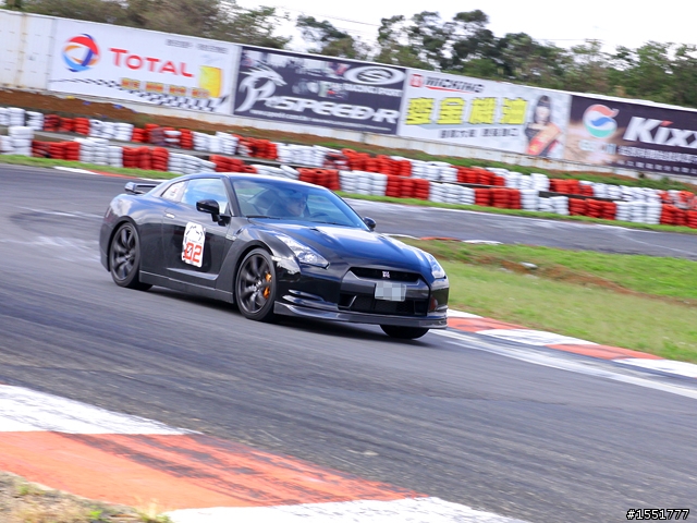 在龍潭賽道和2013年式東瀛戰神NISSAN GT-R的密會(圖多完整版分享)