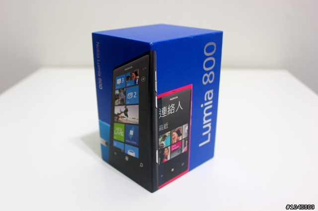 歡迎回來！Nokia Lumia 800 開箱文！