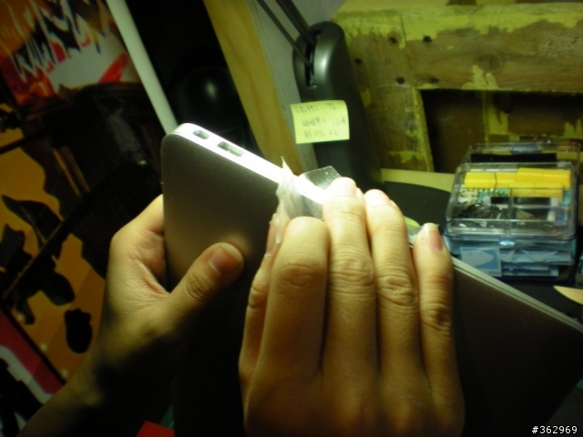 [圖解]正妹教你包膜，麻豆MacBook Air 11"。