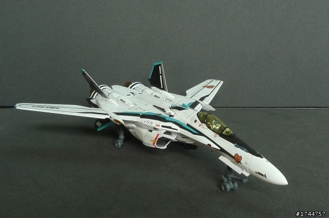1/72 VF-25F 藍綠風格