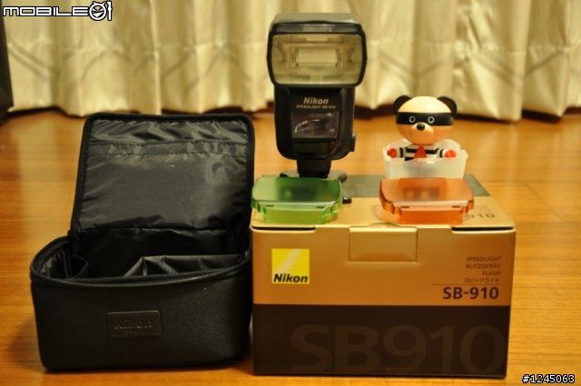 [平安夜開箱]NEW N家神燈SB-910+ MB-D80電池垂直手把 開箱(圖多)