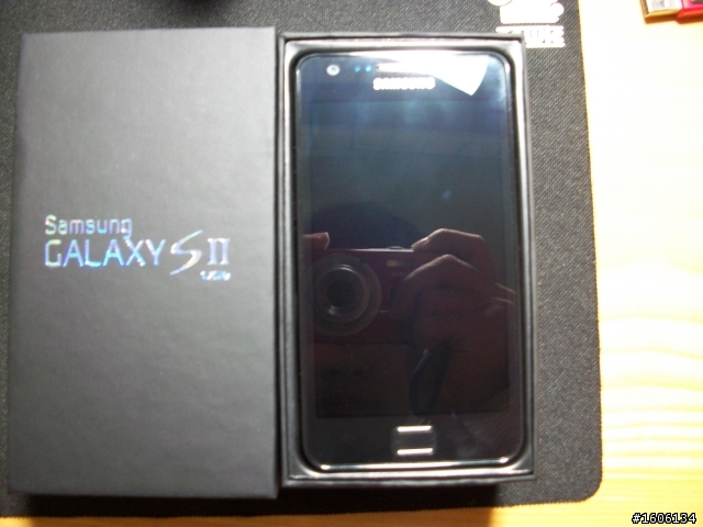 [開箱]第一隻觸碰手機 SII I9100