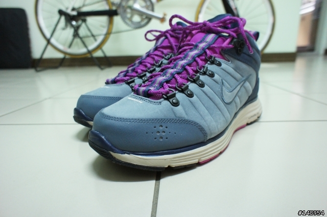 [開箱文]NIKE 兩雙特別的鞋子