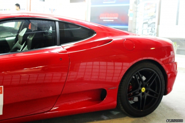 Ferrari  458 消光白馬