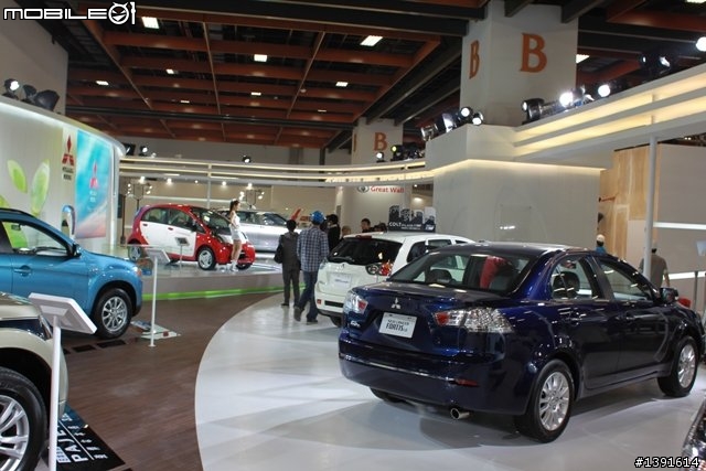 2012世貿汽車大展(歡迎大家一起來貼貼)
