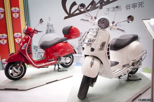 分享一些大家比較有興趣的車與車模- 2012台北車展