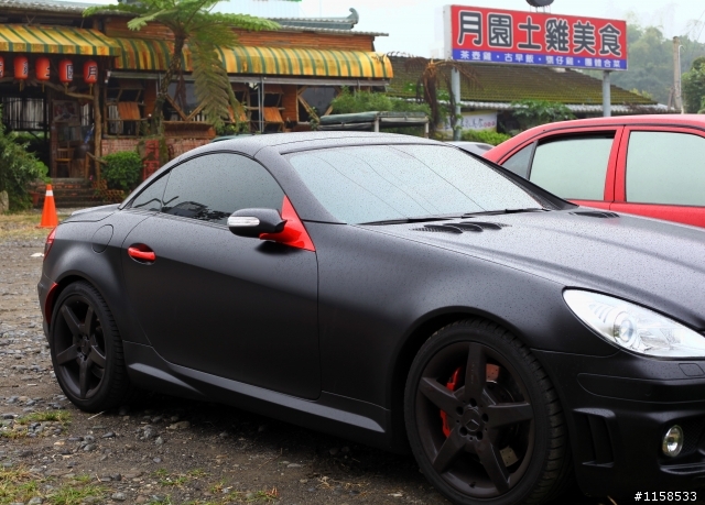 在山上遇見猛獸一台 SLK55AMG 消光黑