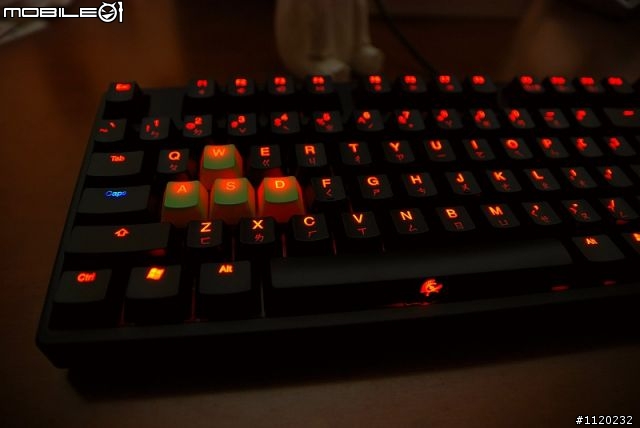 Ducky DK9008-R Shining 紅光紅軸簡易開箱