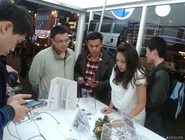 Galaxy Note的體驗屋又出現了！…這一回是在東區的Bistro 98前面！