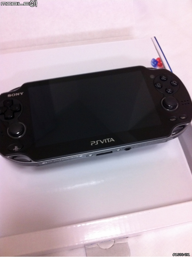 日版PS Vita簡單開箱