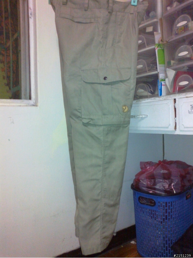 FJALLRAVEN休閒褲+FEILANG外套  (狐狸與狼)