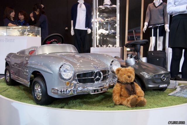 分享一些大家比較有興趣的車與車模- 2012台北車展