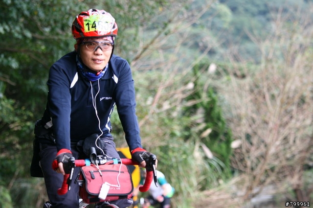 2011/12/04 Never Stop陽明山P字山道照片 (新增483張照片 2011/12/06 11PM)