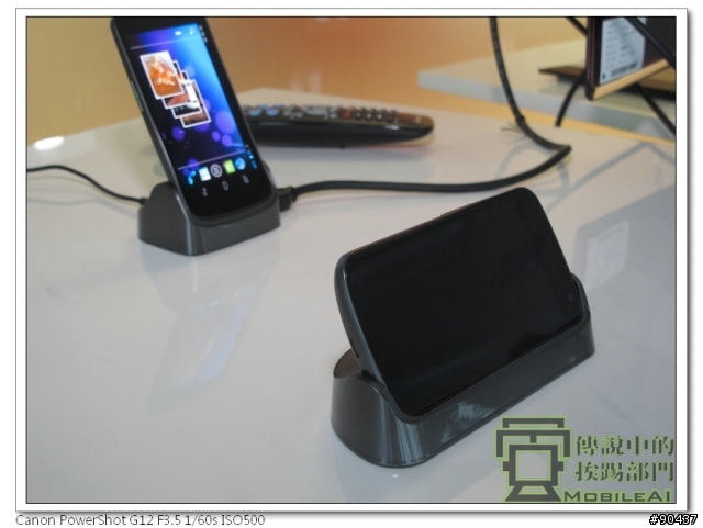 『體驗』iPhone 4s 莫敢不從，Galaxy Nexus 既出誰與爭鋒！