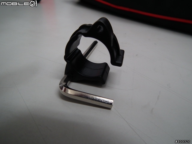 [分享] Kingjue CC-258 勁捷 四節 碳纖維 彩色腳架