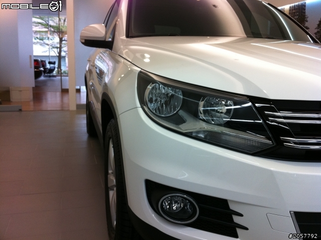 (開箱了) 2012 TIGUAN TSI S&S 天窗+多功能方向盤+倒車顯影+遠光燈輔助系統+米黑內裝....一次呈現]