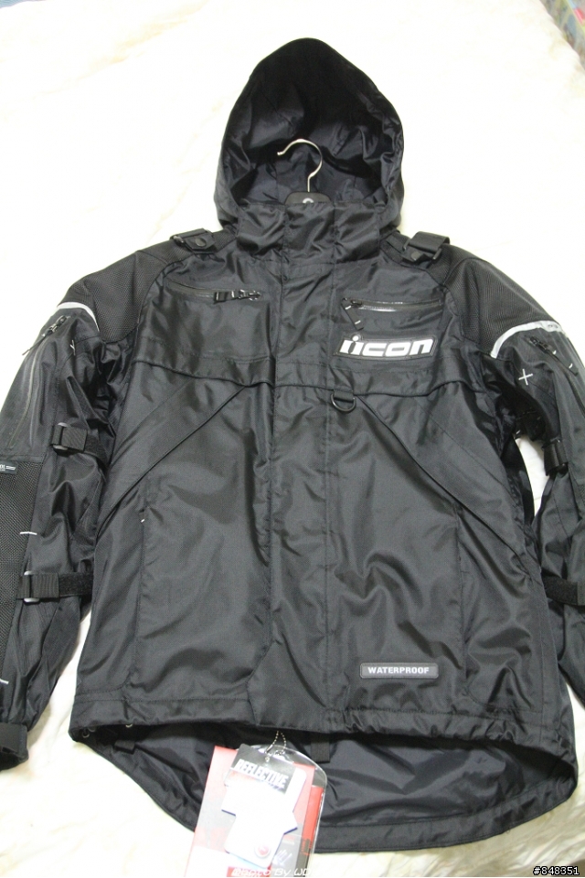 ICON  PATROL 防摔衣 & STRYKER KNEE ARMOR d3O護膝 入手分享