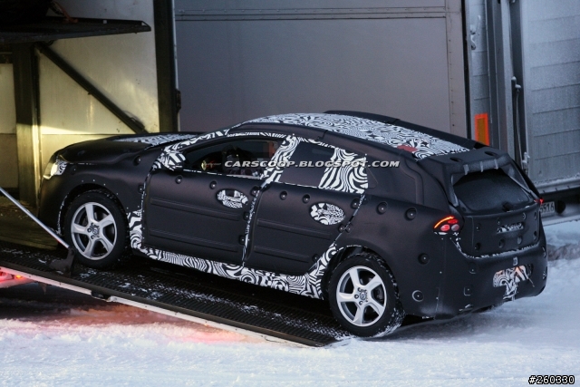 All New Volvo V40 Teased