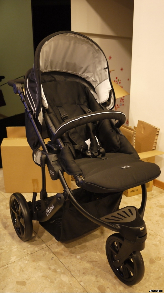 給我準備出生的女兒 聖誕節的禮物 BRITAX SMART 推車  開箱分享
