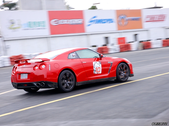 在龍潭賽道和2013年式東瀛戰神NISSAN GT-R的密會(圖多完整版分享)