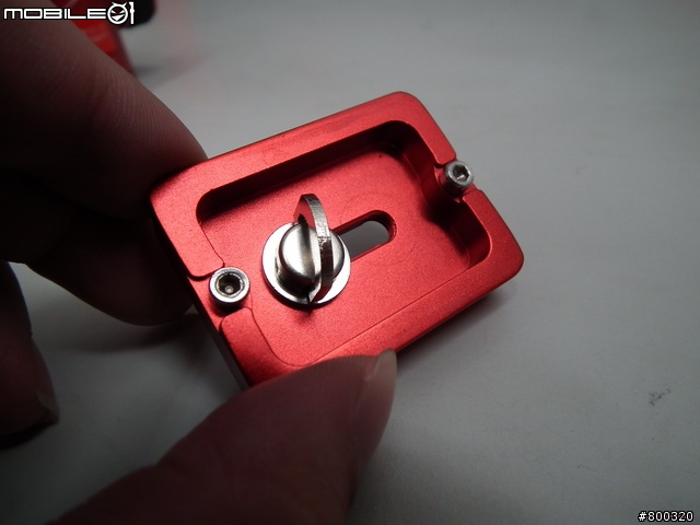 [分享] Kingjue CC-258 勁捷 四節 碳纖維 彩色腳架