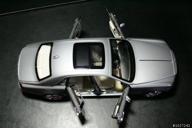 (開箱)勞斯萊斯 鬼魅 kyosho Rolls-Royce Ghost 1/18