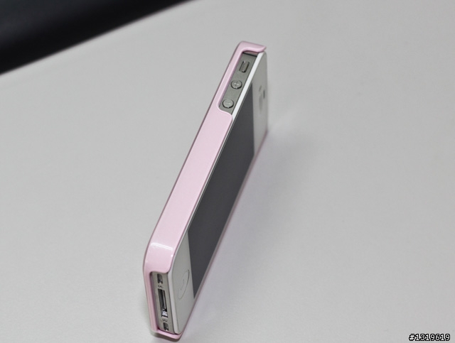 【分享】ROCK iPhone4/iPhone4S 夏花系列 VS 0.07mm 超薄裸殼