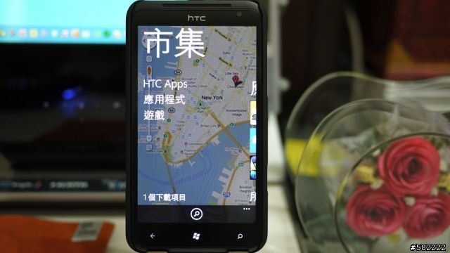 HTC 4.7吋泰坦 台灣大芒果開箱~(*从'∀')♪゛大芒果吞掉Galaxy Note/iPad/MAC air!