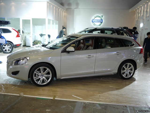 [搶開箱]2012車展搶先看   全場還是VOLVO的MD最正