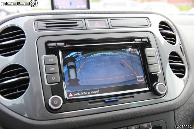 (開箱了) 2012 TIGUAN TSI S&S 天窗+多功能方向盤+倒車顯影+遠光燈輔助系統+米黑內裝....一次呈現]