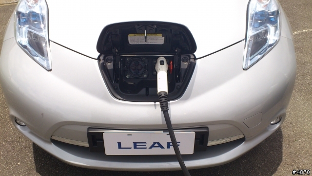 Nissan LEAF & Sentra