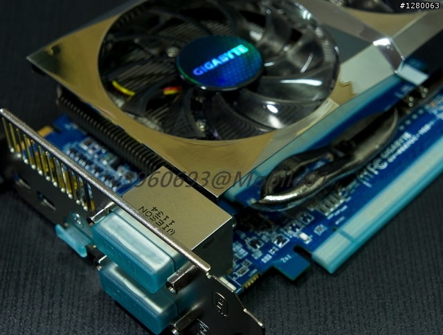 [HD6870 開箱] GV-R687OC-1GD 並 [評估]"升級顯卡"的效益？